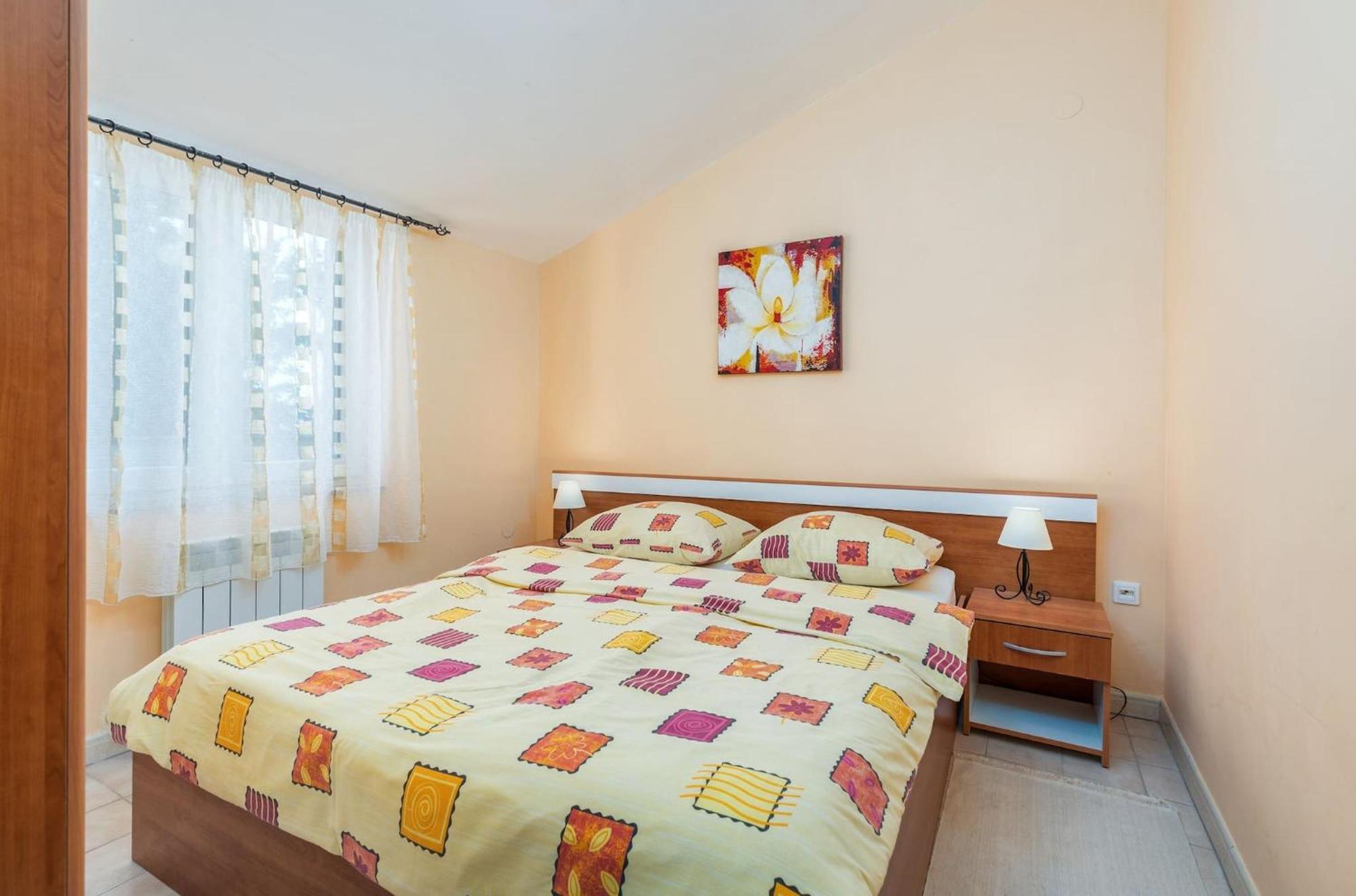 Apartment Buneta With Relaxing Outdoor Area Ližnjan Екстериор снимка