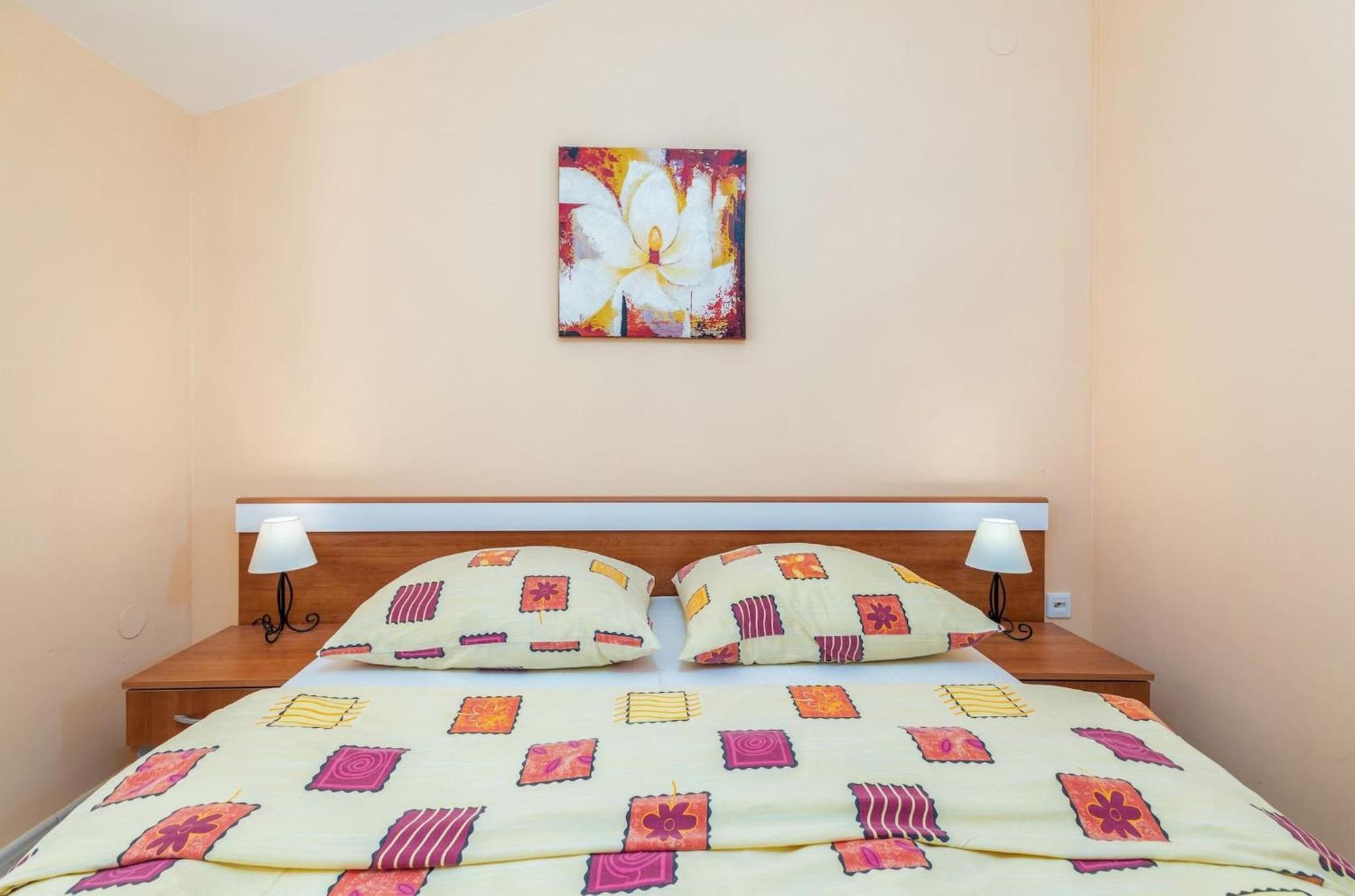 Apartment Buneta With Relaxing Outdoor Area Ližnjan Екстериор снимка