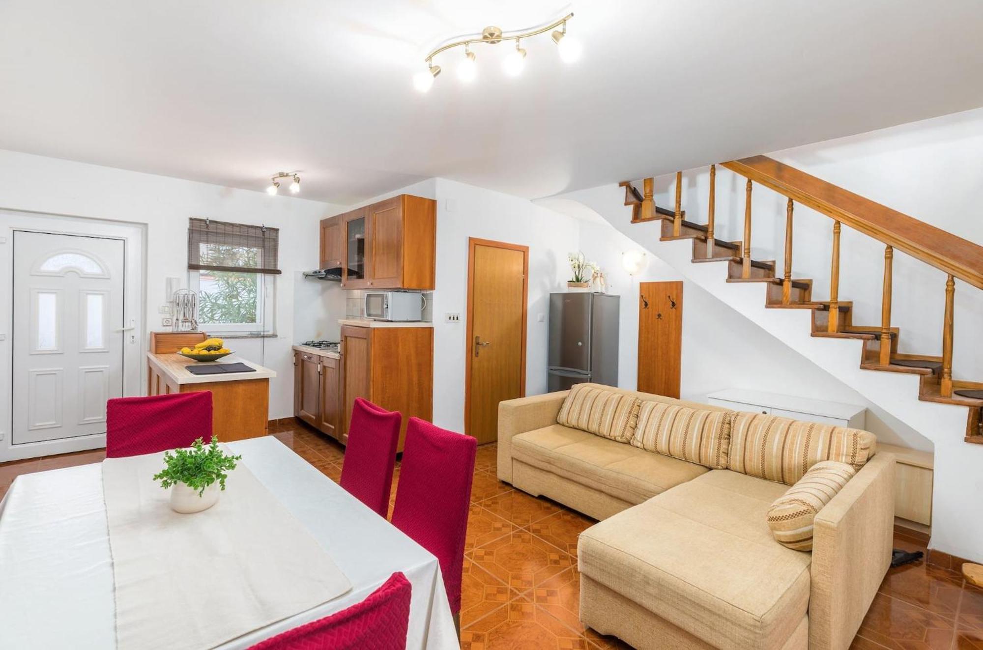 Apartment Buneta With Relaxing Outdoor Area Ližnjan Екстериор снимка